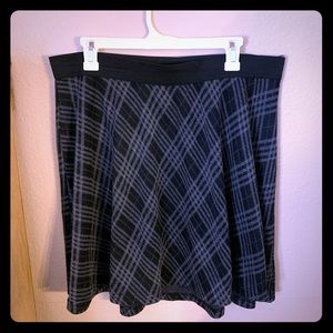 Grey plaid skirt